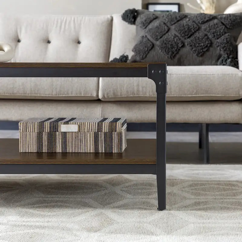 Table basse Middlebrook Witten en cornières de 46 pouces