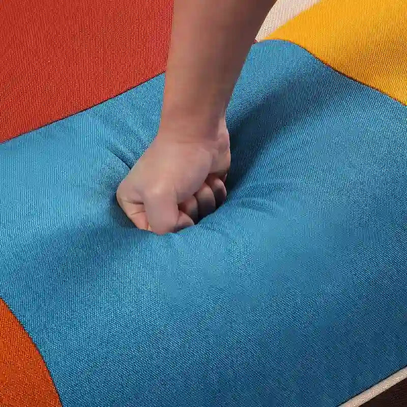 Canapé ancien coloré, causeuse deux places, pieds en bois massif